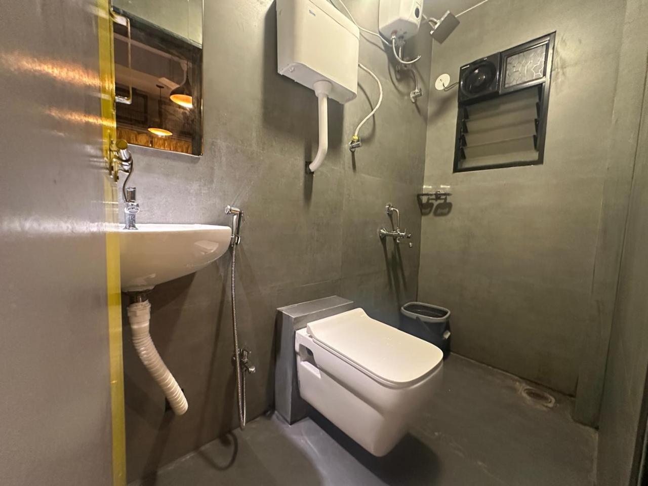 Travotale Hostel And Cowork Koregaonpark Pune Exterior foto