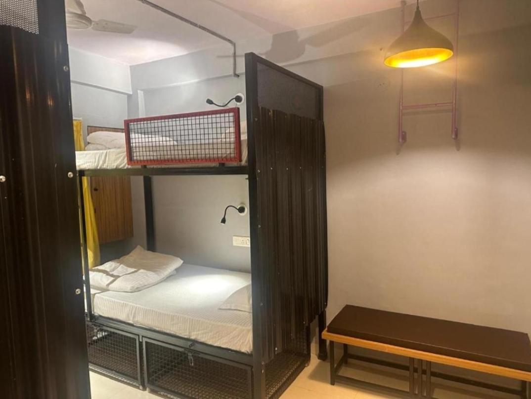 Travotale Hostel And Cowork Koregaonpark Pune Exterior foto