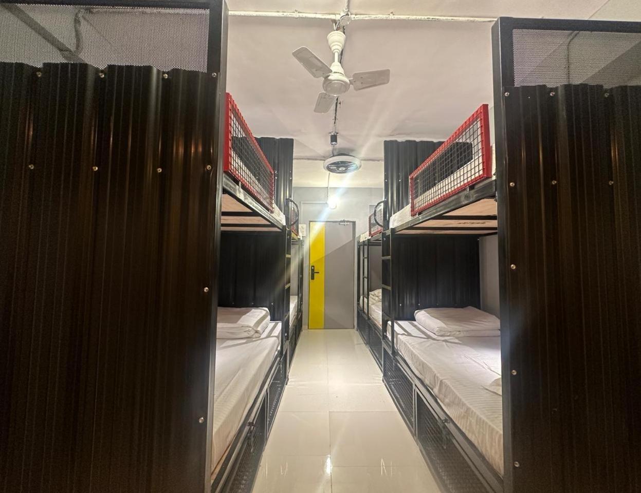 Travotale Hostel And Cowork Koregaonpark Pune Exterior foto